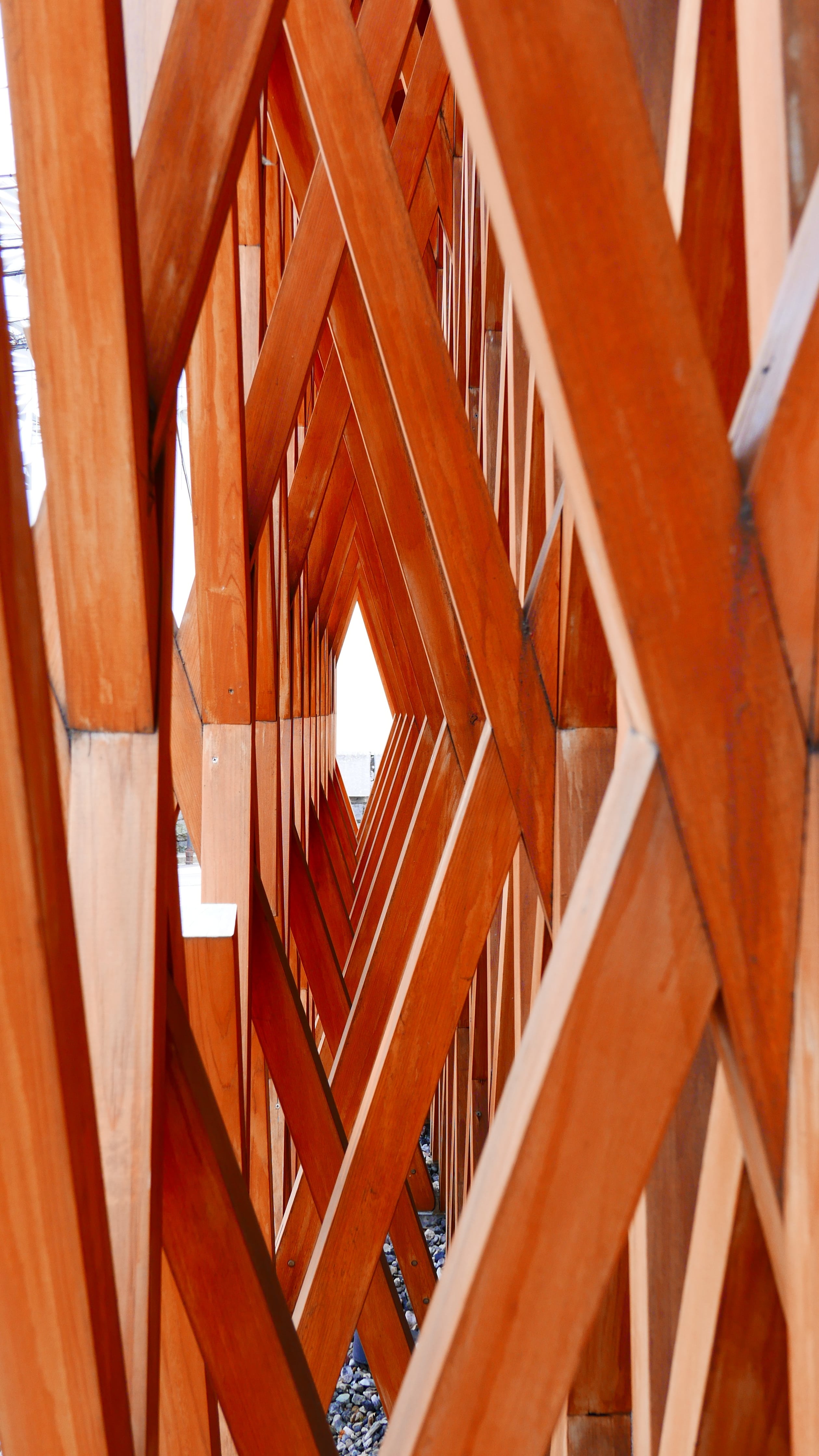 Wood structure in the shape of cross